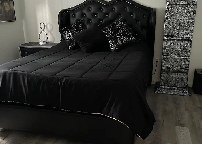 Family Friendly Eastside Apartment *